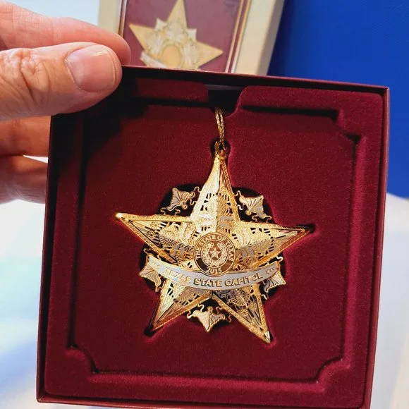 Texas State Capitol Ornament 2015 The Lone Star Christmas Collectible Box - Picture 6 of 8
